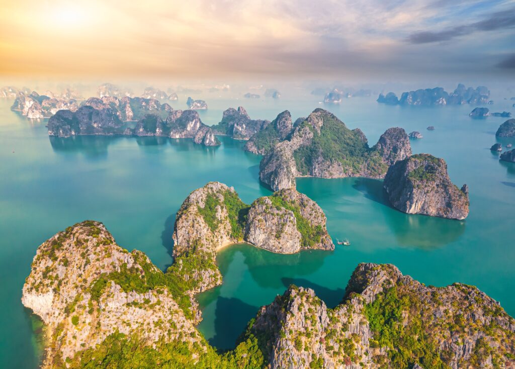 Felseninsel-Halong-Bucht-Vietnam